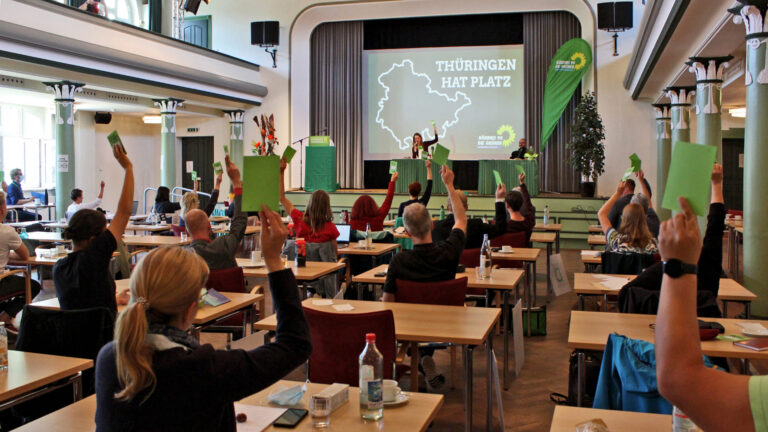 Grüner Parteitag einstimmig: Klima und Bildung haben oberste Priorität