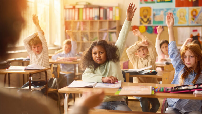 Schulen jetzt hitzetauglich machen – BÜNDNISGRÜNE: Sofortprogramm für klimatisierte Klassenzimmer